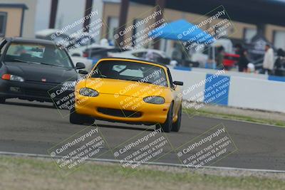 media/Dec-19-2025-Lucky Dog Racing (Fri) [[3b7b1b5fc8]]/Beginner/Session 2 Turn 1/